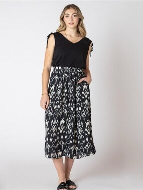 NWT Devoted Ikat Print Midi Skirt Black White Boho Flowy Lightweight Summer